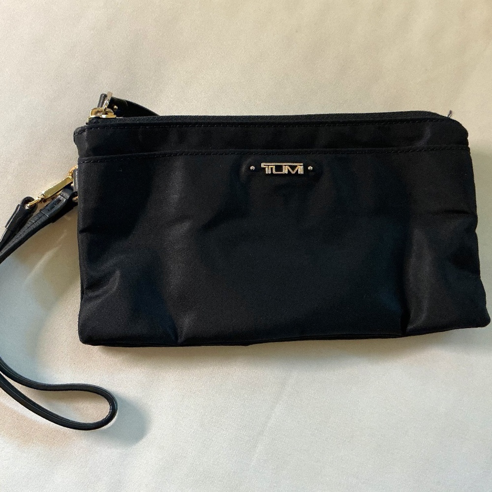 TUMI Voyageur Nylon Double Zip Wristlet EUC